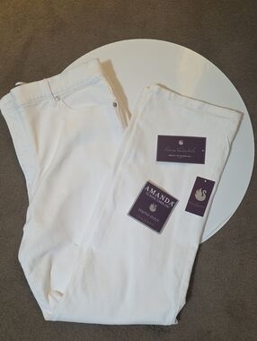 Gloria Vanderbilt White Skinny Jeans